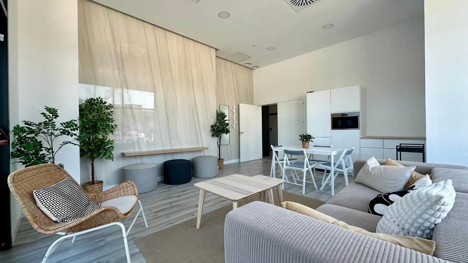 P&O 3Bed Urban Sky Apartment Malaga Spain